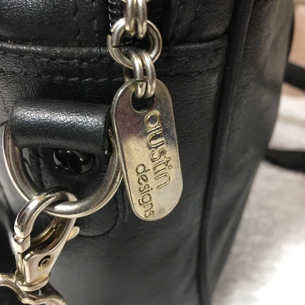 AUSTIN DESIGNS All Leather Vintage Black Crossbody Bag